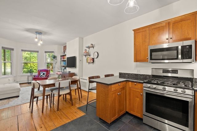 281 Chestnut Ave 1, Boston, MA 02130