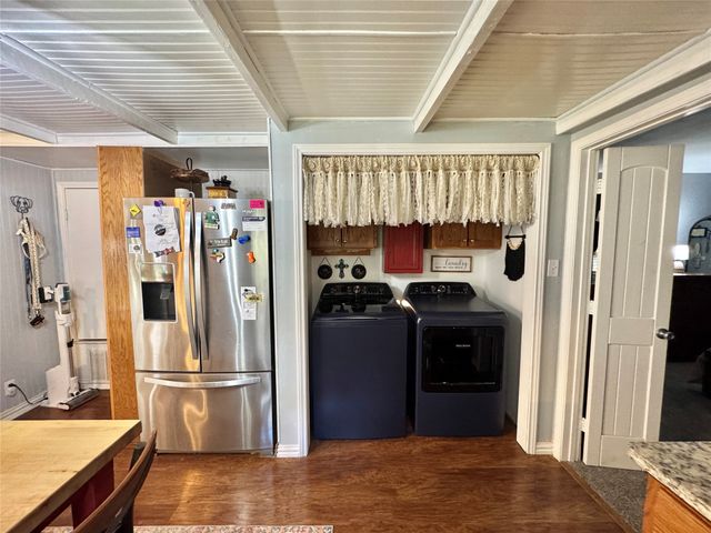 229 E Tennie Street, Gainesville, TX 76240