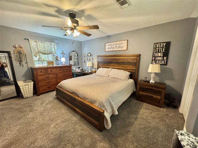 229 E Tennie Street, Gainesville, TX 76240