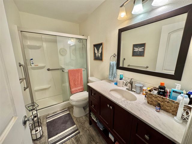 229 E Tennie Street, Gainesville, TX 76240