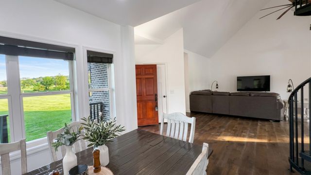 28 Henderson Rd, Lynchburg, TN 37352
