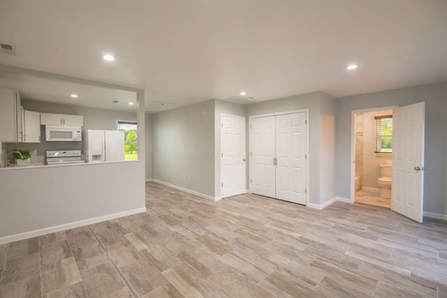 28 Henderson Rd, Lynchburg, TN 37352