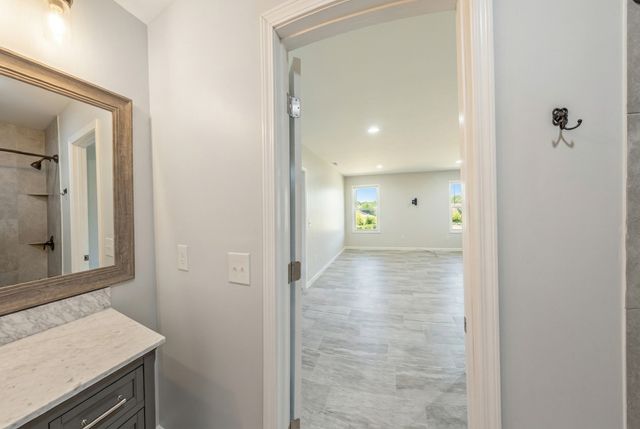 28 Henderson Rd, Lynchburg, TN 37352