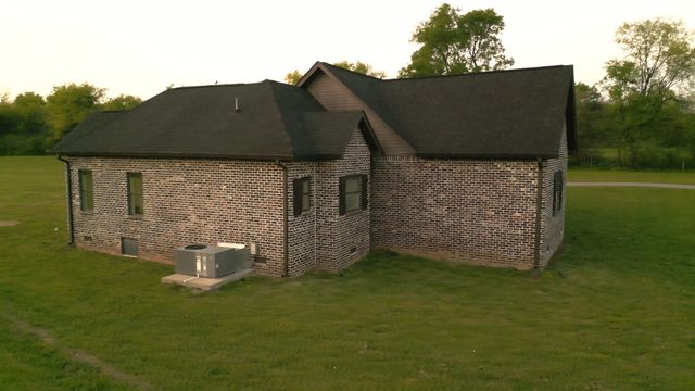 28 Henderson Rd, Lynchburg, TN 37352