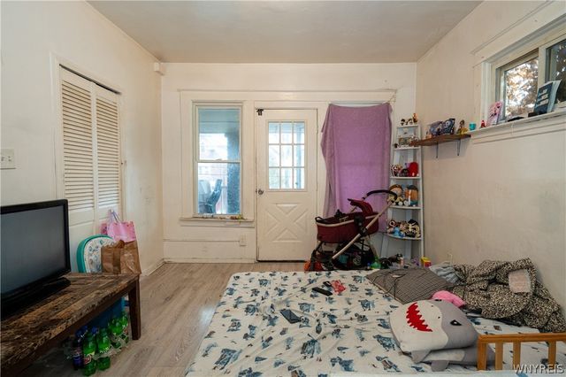 1158 Ontario Avenue, Niagara Falls, NY 14305