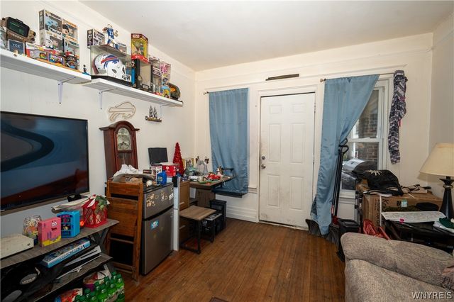 1158 Ontario Avenue, Niagara Falls, NY 14305