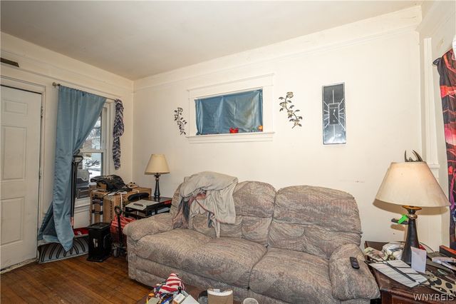 1158 Ontario Avenue, Niagara Falls, NY 14305