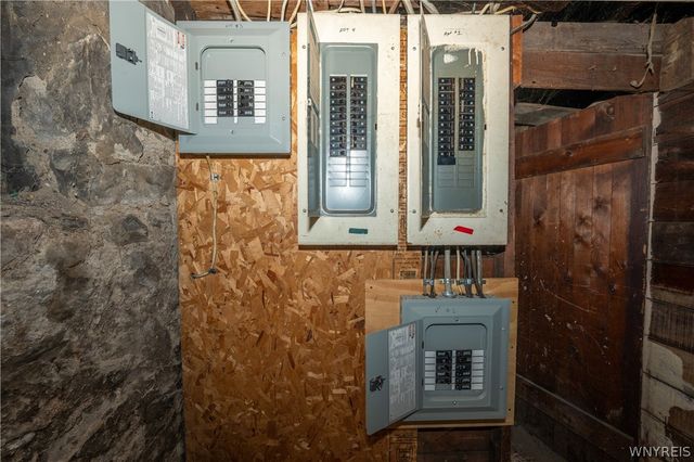 1158 Ontario Avenue, Niagara Falls, NY 14305