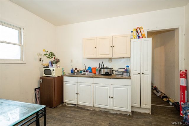 1158 Ontario Avenue, Niagara Falls, NY 14305