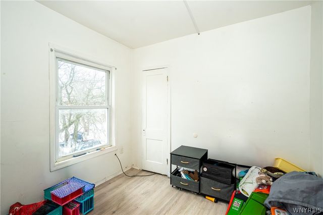 1158 Ontario Avenue, Niagara Falls, NY 14305