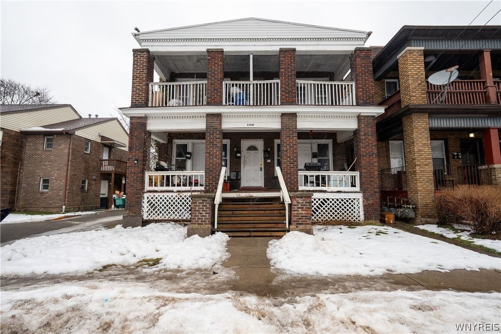 1158 Ontario Avenue, Niagara Falls, NY 14305