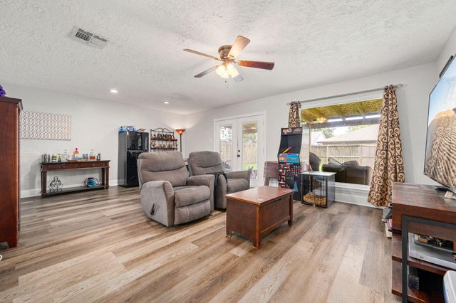 2814 Mayflower Landing Court, Webster, TX 77598