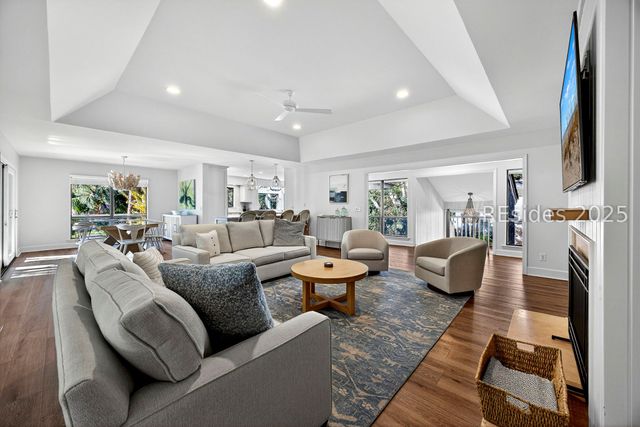 9 Bald Eagle Rd, Hilton Head Island, SC 29928