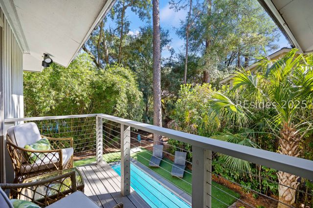 9 Bald Eagle Rd, Hilton Head Island, SC 29928