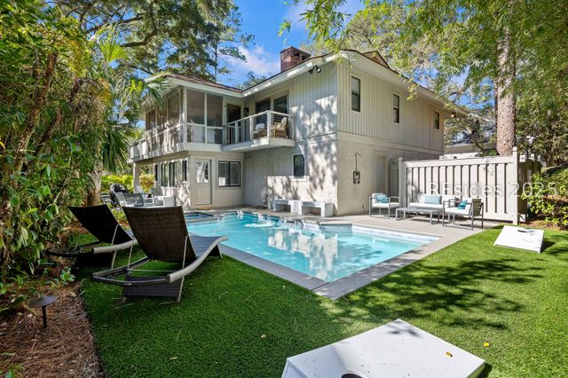 9 Bald Eagle Rd, Hilton Head Island, SC 29928