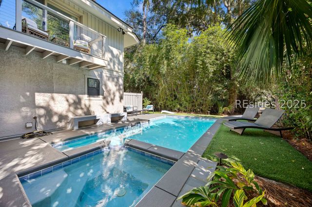 9 Bald Eagle Rd, Hilton Head Island, SC 29928