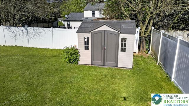 2720 Hickory Drive, Forks Twp, PA 18040