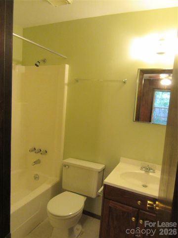 1306 Lomax Avenue A, Charlotte, NC 28211