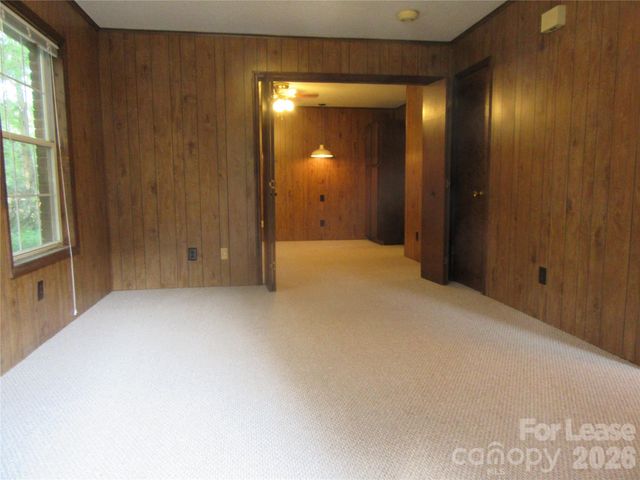 1306 Lomax Avenue A, Charlotte, NC 28211