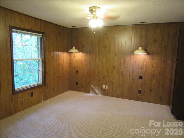1306 Lomax Avenue A, Charlotte, NC 28211