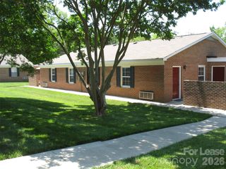 1306 Lomax Avenue A, Charlotte, NC 28211