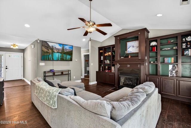 105 Mickey Court, New Bern, NC 28562