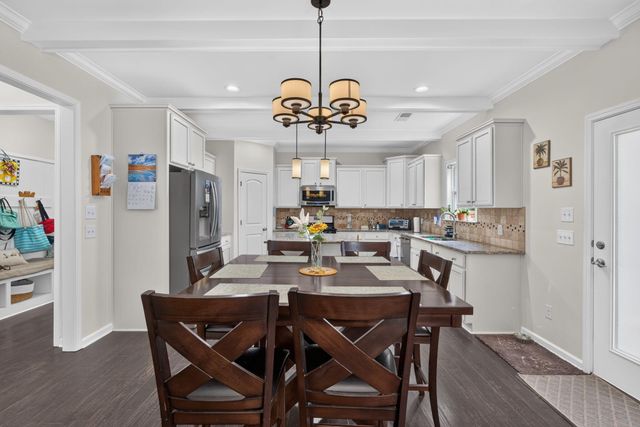 203 Balsam Circle, Summerville, SC 29485