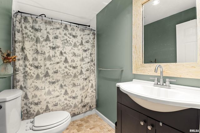 3507 W QUEEN ANN Court, Peoria, IL 61615