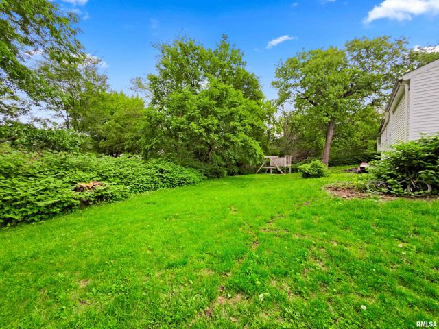 3507 W QUEEN ANN Court, Peoria, IL 61615