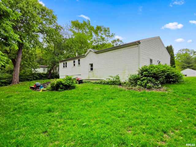 3507 W QUEEN ANN Court, Peoria, IL 61615