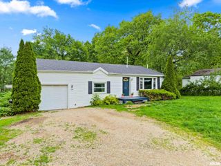 3507 W QUEEN ANN Court, Peoria, IL 61615