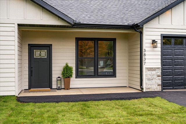 3837 GETCHELL Road, Hermantown, MN 55811