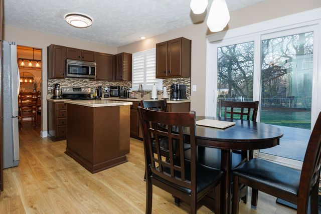 2004 Hidden Lake Road, Bloomington, IL 61704