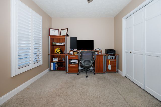 2004 Hidden Lake Road, Bloomington, IL 61704