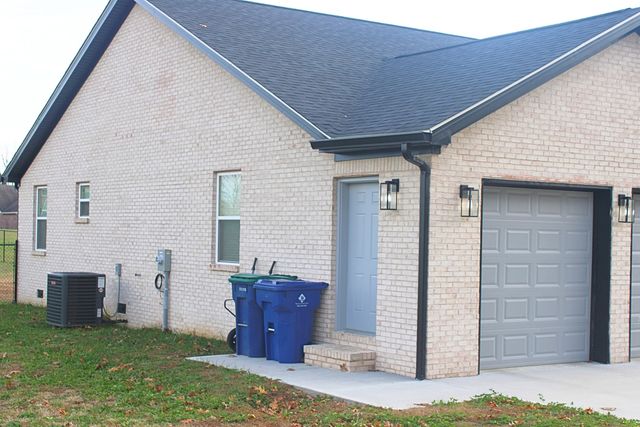 508 Alice Lane, Science Hill, KY 42553