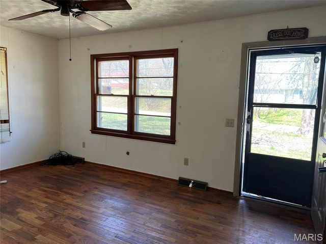 610 Broadway Street, Marble Hill, MO 63764