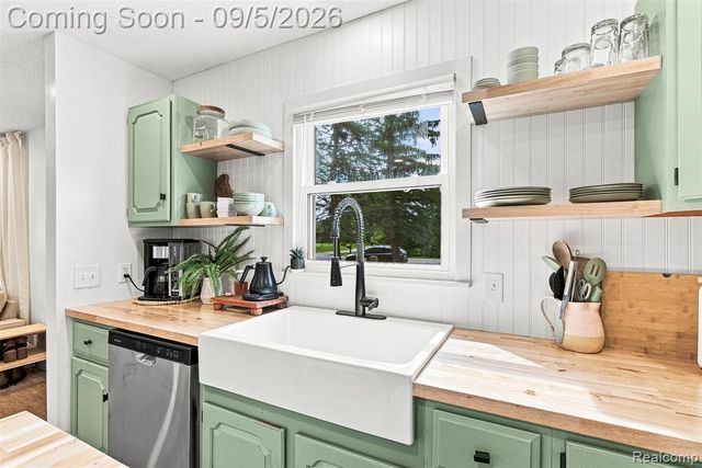 2071 E Dodge Road, Clio, MI 48420