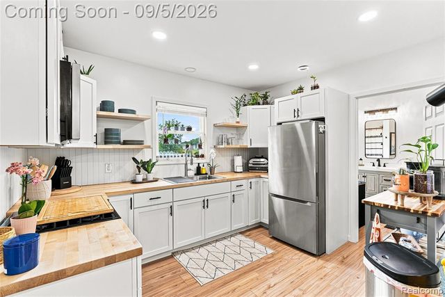 2071 E Dodge Road, Clio, MI 48420