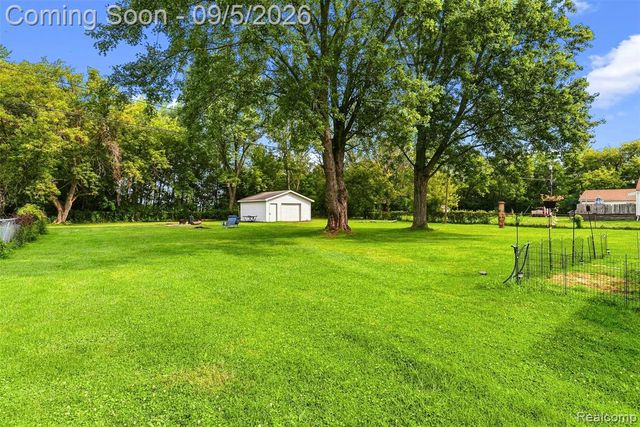 2071 E Dodge Road, Clio, MI 48420