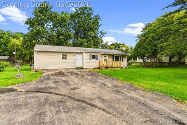 2071 E Dodge Road, Clio, MI 48420