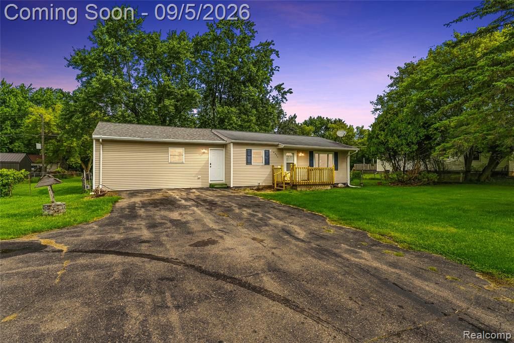 2071 E Dodge Road, Clio, MI 48420