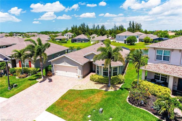 2707 Tarragona CT, Cape Coral, FL 33909