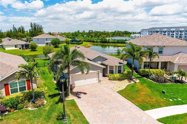 2707 Tarragona CT, Cape Coral, FL 33909