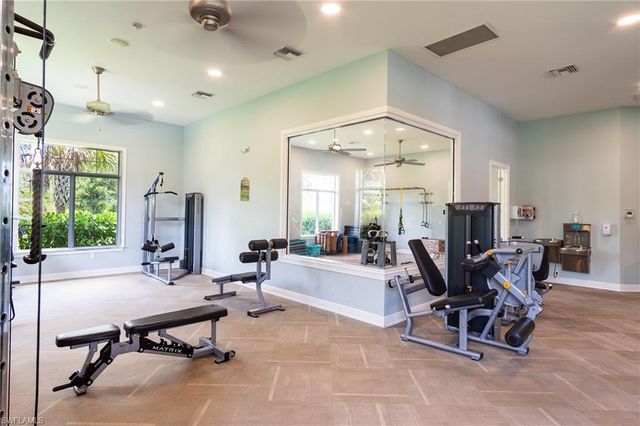 2707 Tarragona CT, Cape Coral, FL 33909