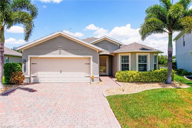 2707 Tarragona CT, Cape Coral, FL 33909