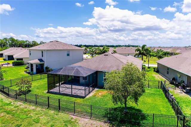 2707 Tarragona CT, Cape Coral, FL 33909