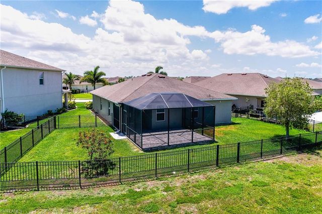 2707 Tarragona CT, Cape Coral, FL 33909