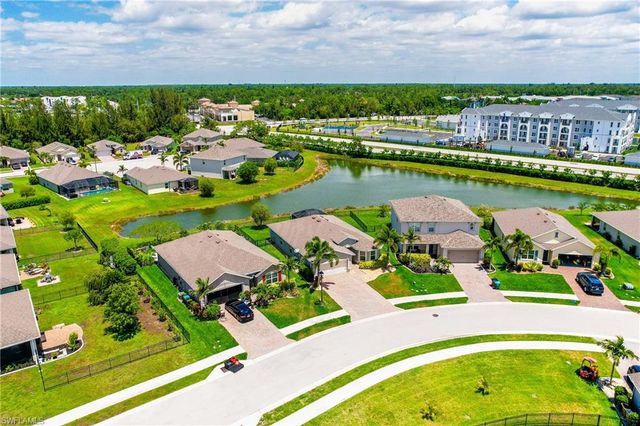 2707 Tarragona CT, Cape Coral, FL 33909