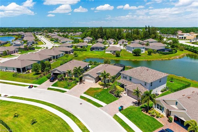 2707 Tarragona CT, Cape Coral, FL 33909