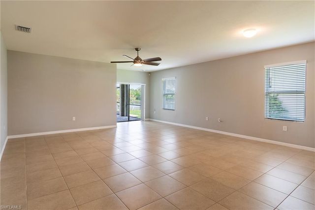 2707 Tarragona CT, Cape Coral, FL 33909